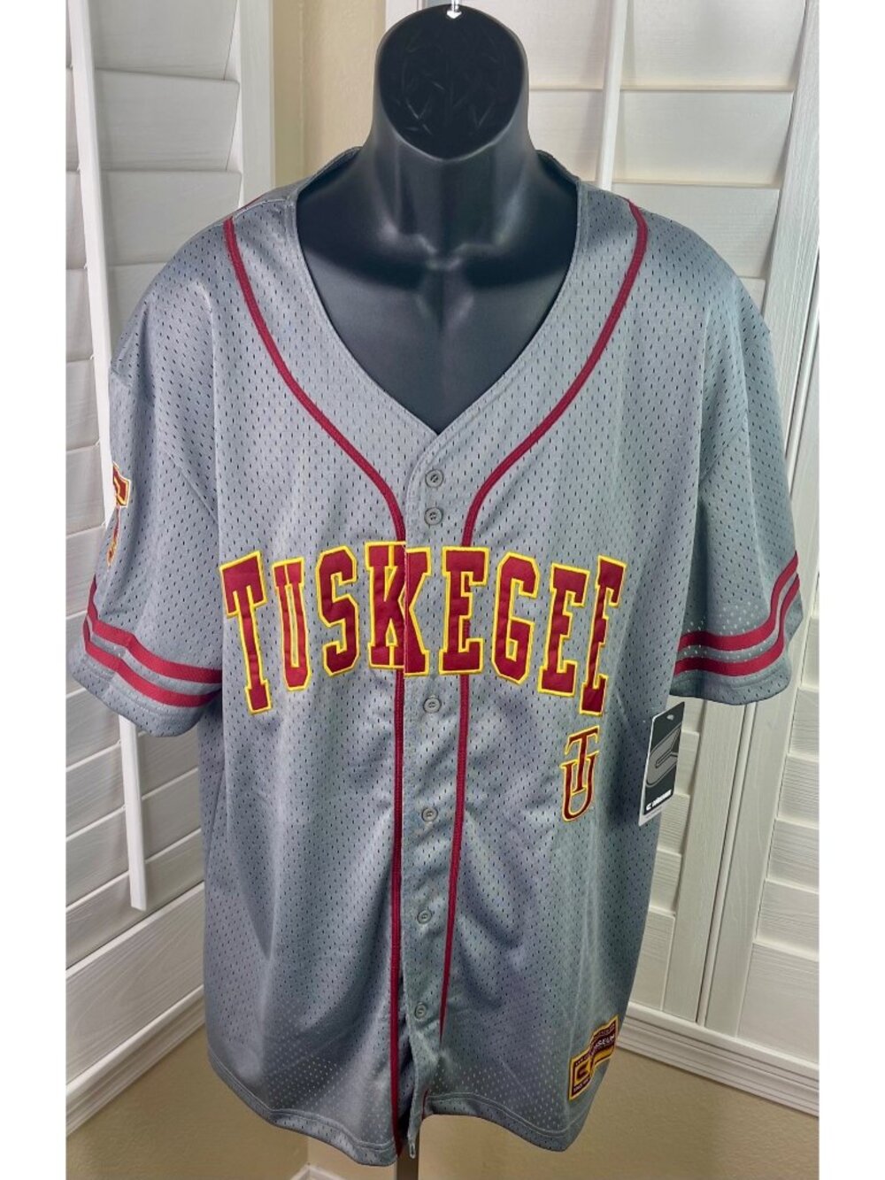 Colosseum NCAA Tuskegee Golden Tigers Gray Mesh Baseball Jersey - Men’s XL - NWT